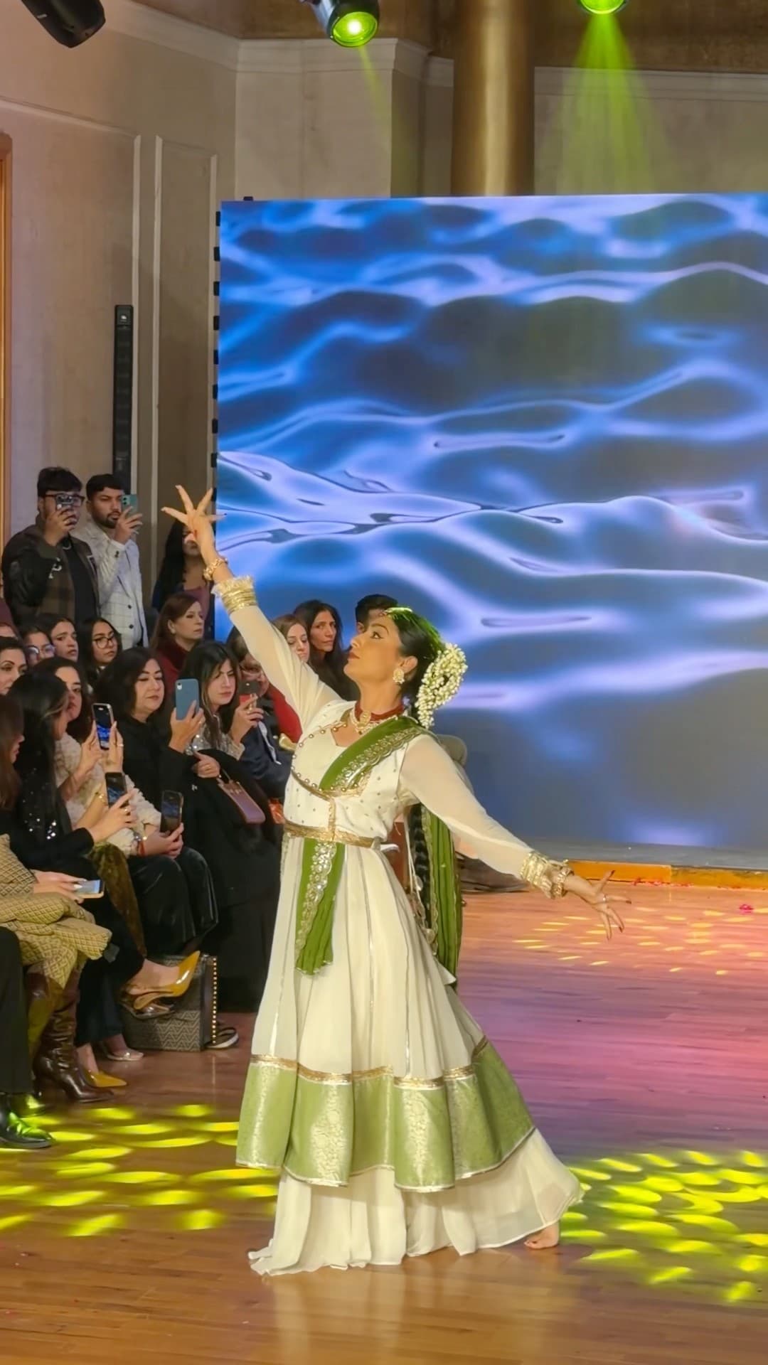 LA Fashion Closet - Classical dance for the runway showcase at Bikaner House, Classical performance by Sanya Ohri